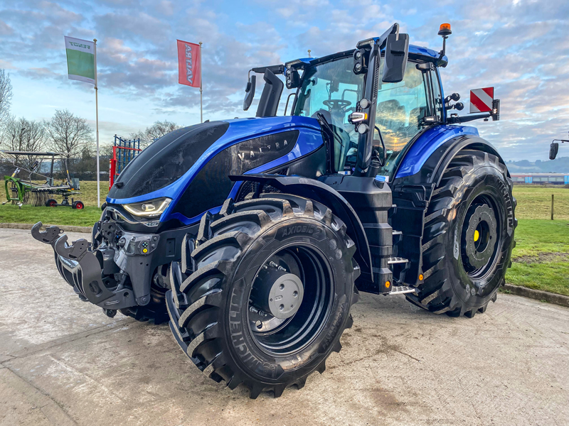 Valtra S416